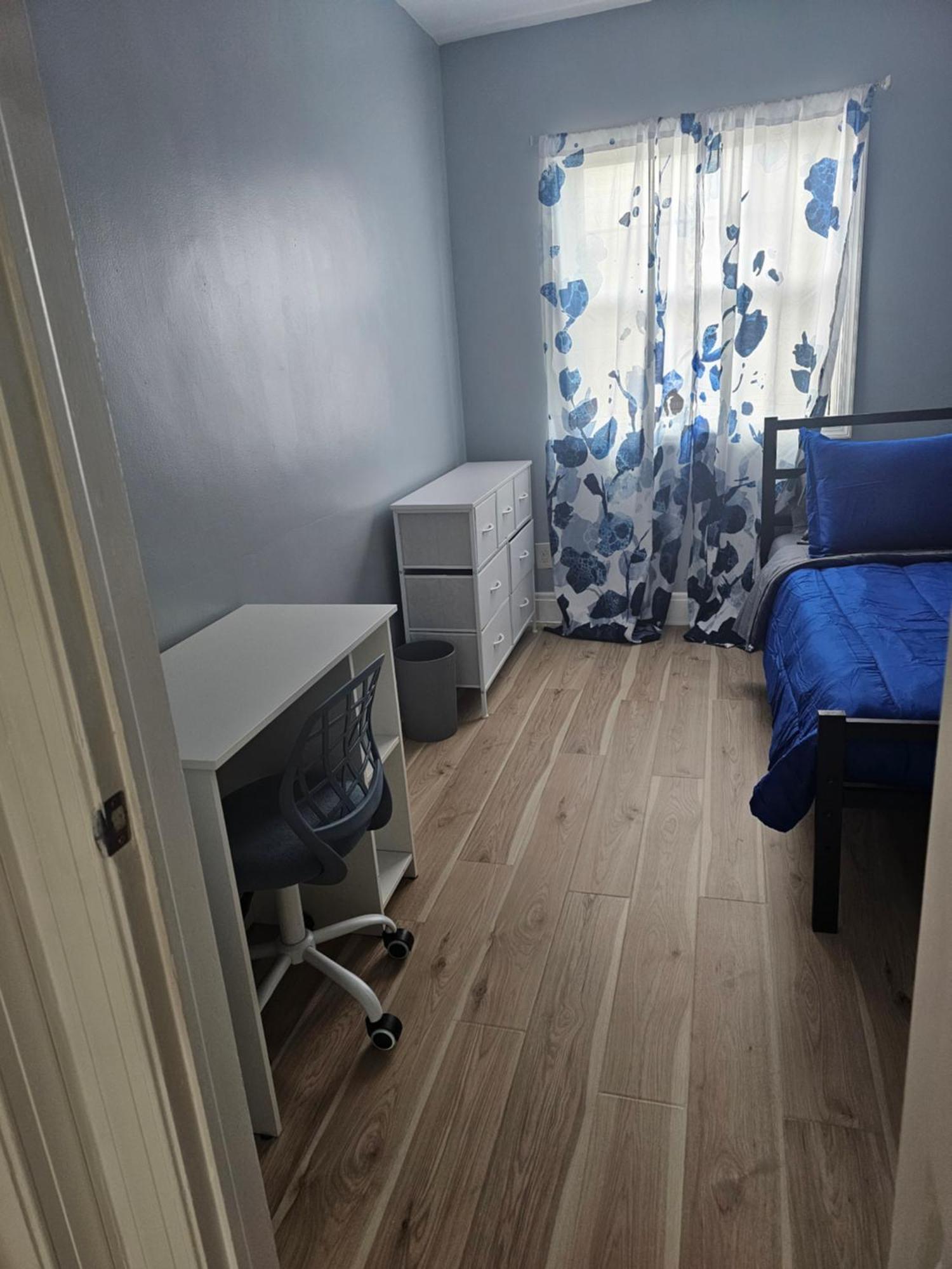 Small Cozy Room, Shared Bathroom Baltimore Kültér fotó